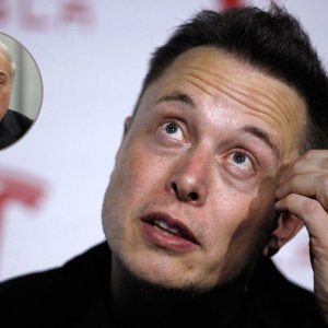  laquo;Эм, нет raquo;: Маск не дарил машину Tesla Лукашенко